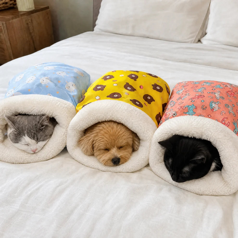 Cozy Hideaway Cat Bed with Warm Plush Lining
